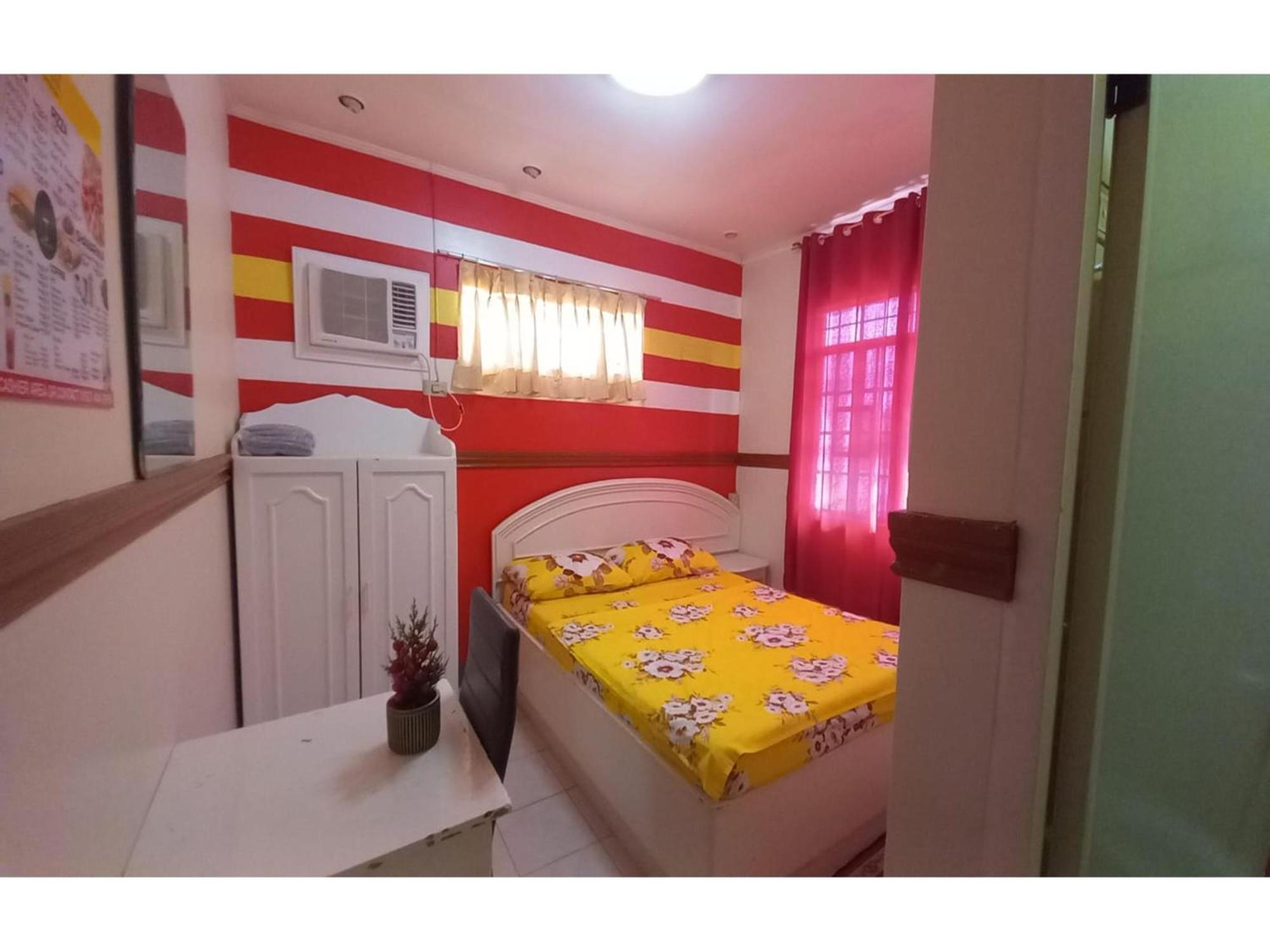 Oyo 1048 Jomckayl Apartelle Naga  Exterior foto