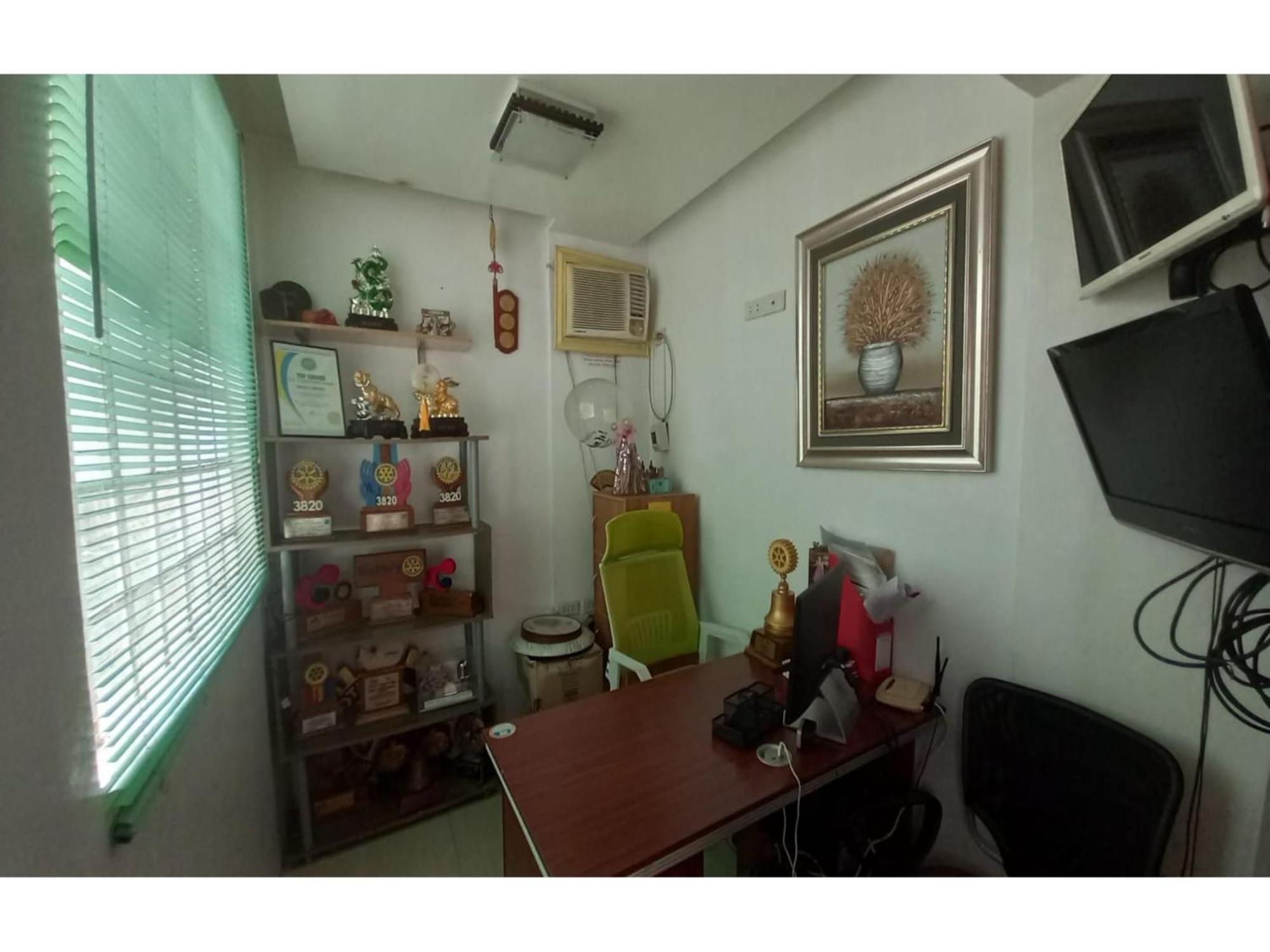 Oyo 1048 Jomckayl Apartelle Naga  Exterior foto
